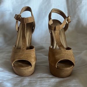 Suede Tan Heels Size 5
